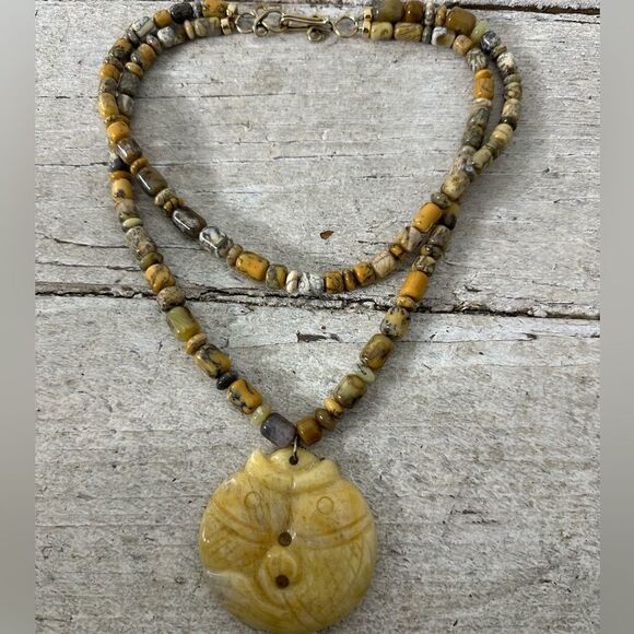 Vintage Jewelry - Vintage Natural Stone Bead And Carved Fish Pendant Necklace